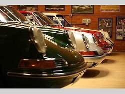 Magnus Walker a jeho Porsche 911 
