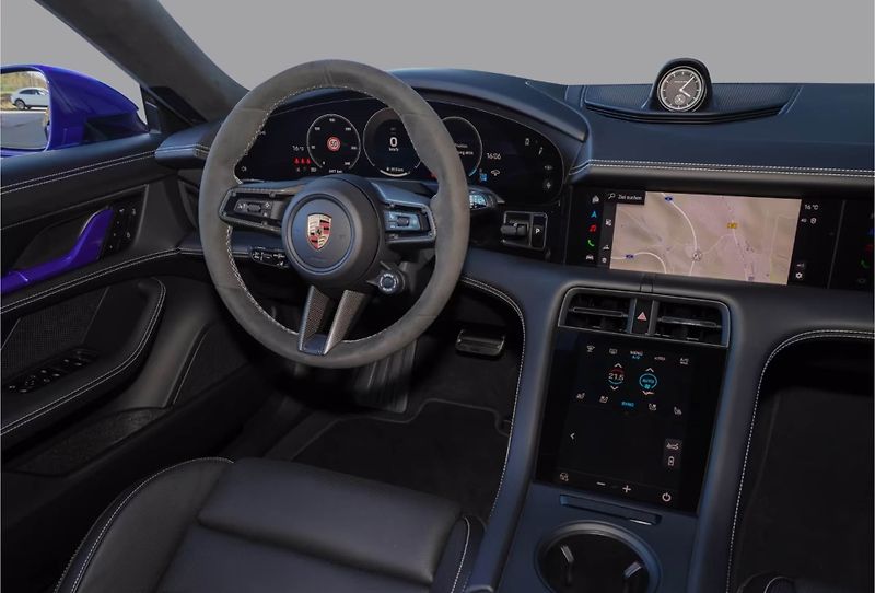 Porsche Taycan GTS Sport Turismo HuD 360 Inno - fotka 17 z 28