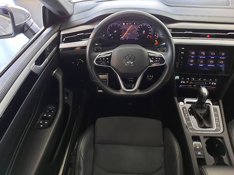 Volkswagen Arteon Shooting Brake (2023) 2.0 TSI (140kW/190k) DSG, R-li - fotka 11 z 28