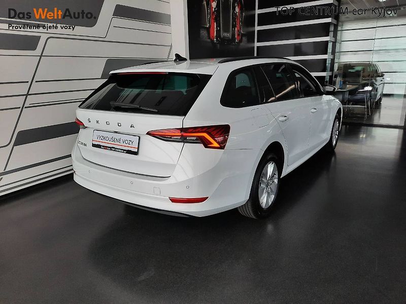 Škoda Octavia (2023) Combi 2.0 TDI (110kW/150k) DSG - fotka 2 z 25