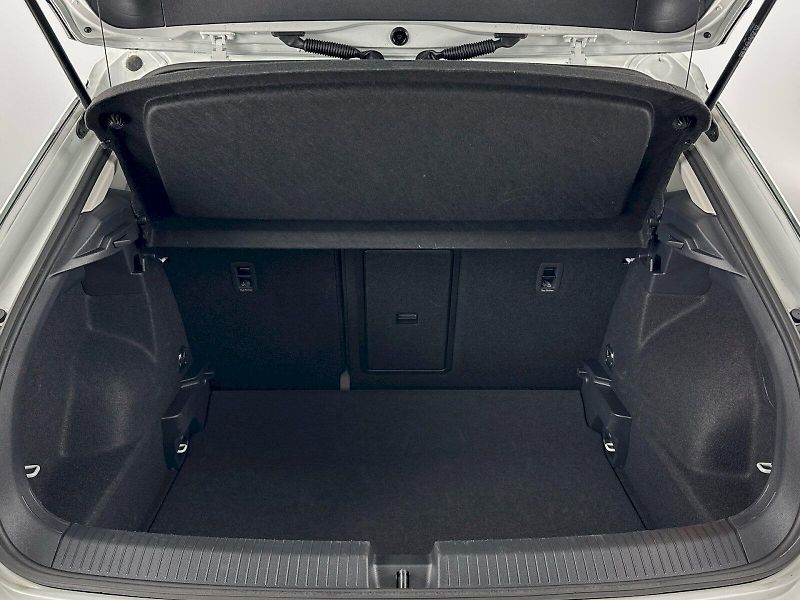 Volkswagen T-Roc (2025) Life GOAL 1.0 TSI 85kW - fotka 27 z 27