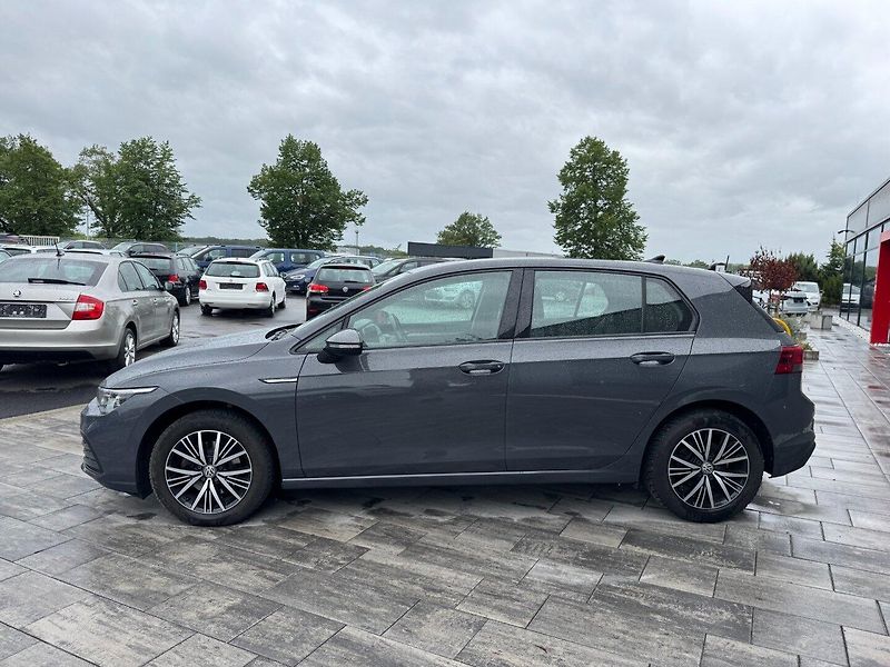 Volkswagen Golf (2020) Edition 1.5 TSI 96kW - fotka 8 z 31