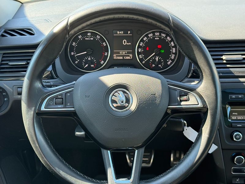 Škoda Rapid (2015) Spaceback Style + 1.4 TSI DSG - fotka 17 z 31