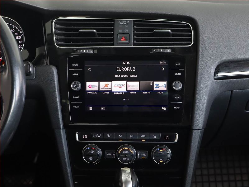 Volkswagen Golf (2017) 2.0 TDI, Automat, Kůže - fotka 12 z 21