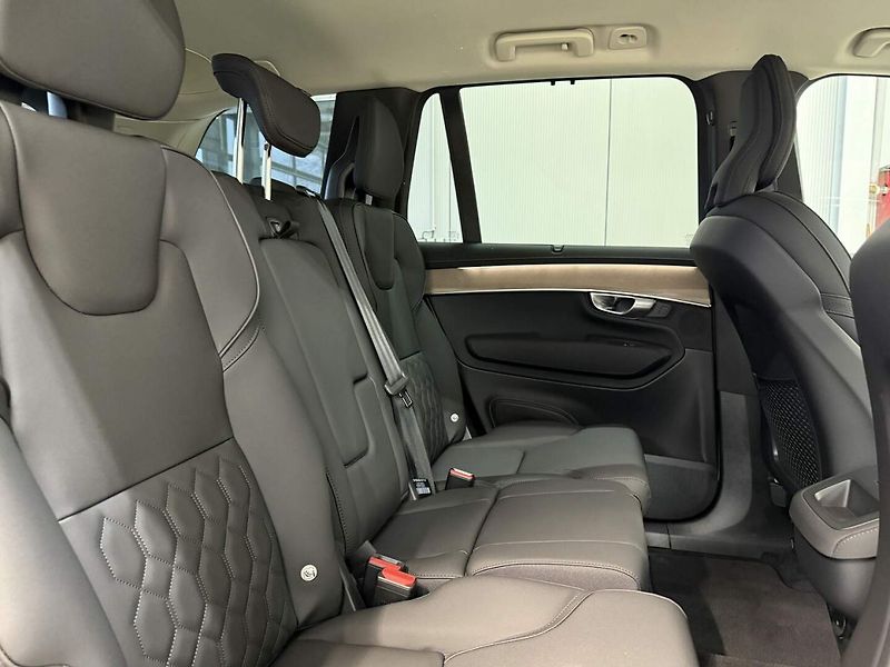 Volvo XC90 (2026) B5 2.0L 250+14 HP AT8 AWD PLUS - fotka 20 z 25