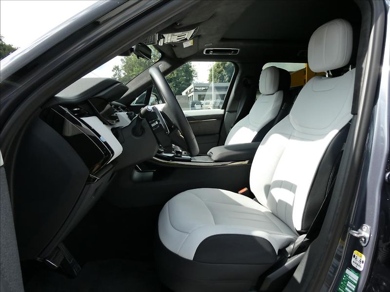 Land Rover Range Rover Sport 4,4 P530 First Edt,ČR,1maj,DPH - fotka 12 z 58