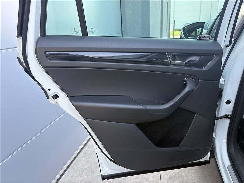 Škoda Kodiaq 2,0 TDI 140 kw ČR 4x4 DSG - fotka 21 z 30