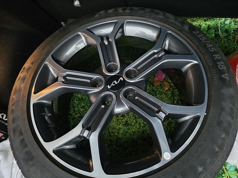 Kia XCeed 1.5-V ZÁRUCE-AUTOMAT-TOP STAV - fotka 17 z 17