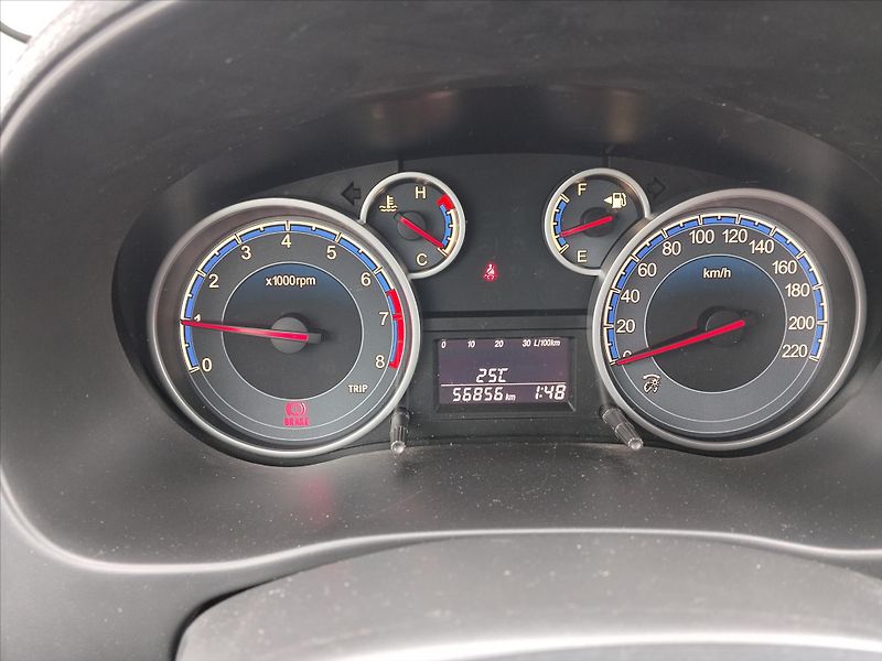 Fiat Sedici 1,6   1.6 16V 88Kw 4X4 - fotka 6 z 21