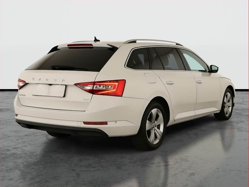 Škoda Superb (2019) Ambition 2.0 TDI, 4X4 - fotka 5 z 16
