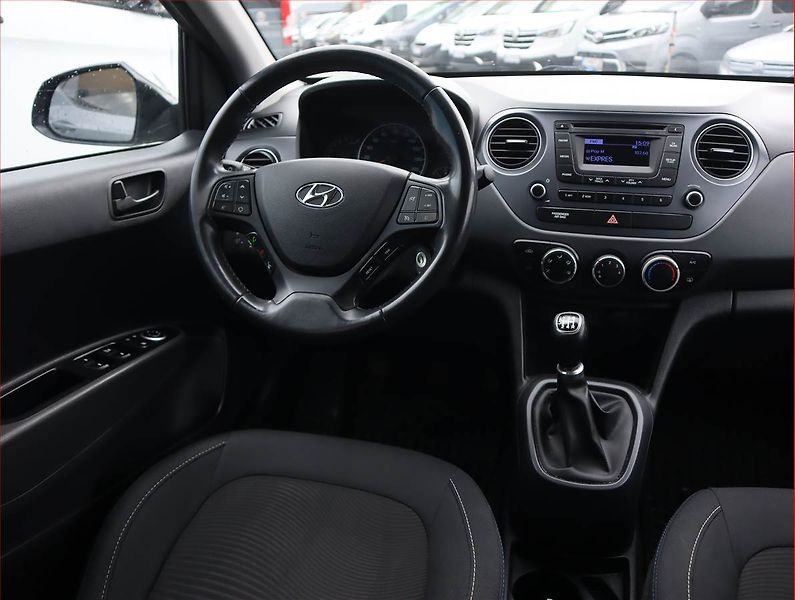 Hyundai i10 (2017) Classic 1.0, Serv.kniha - fotka 7 z 16