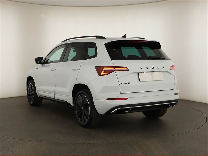 Škoda Karoq (2025) 1.5 TSI, SPORTLINE, AUTOMAT - fotka 4 z 20