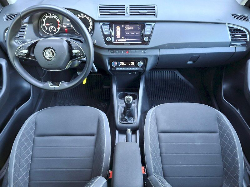 Škoda Fabia (2022) Combi Ambition 1,0TSi 70kW - fotka 5 z 31