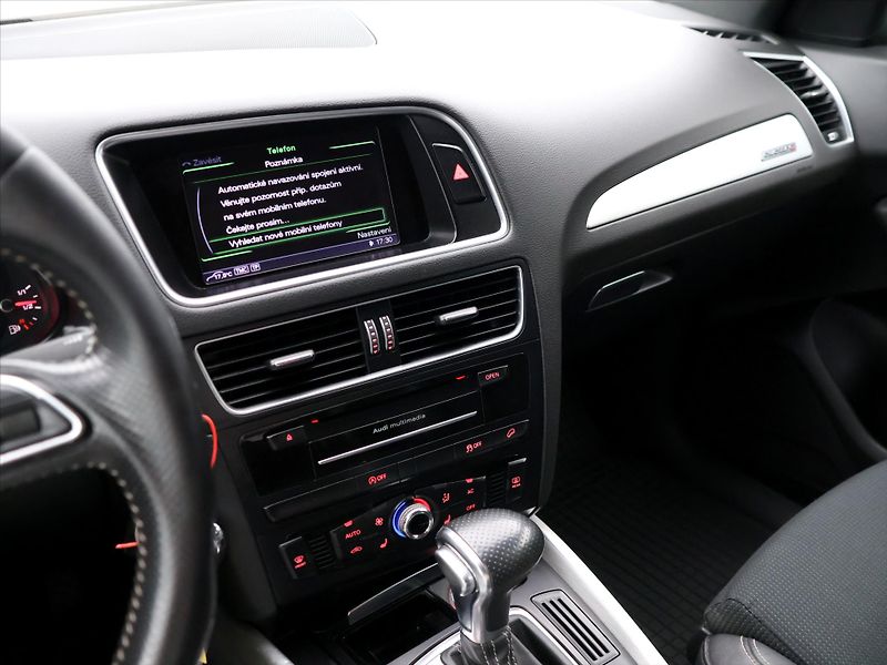 Audi Q5 3.0 TDI 180kW Quattro S-Tronic - fotka 22 z 38