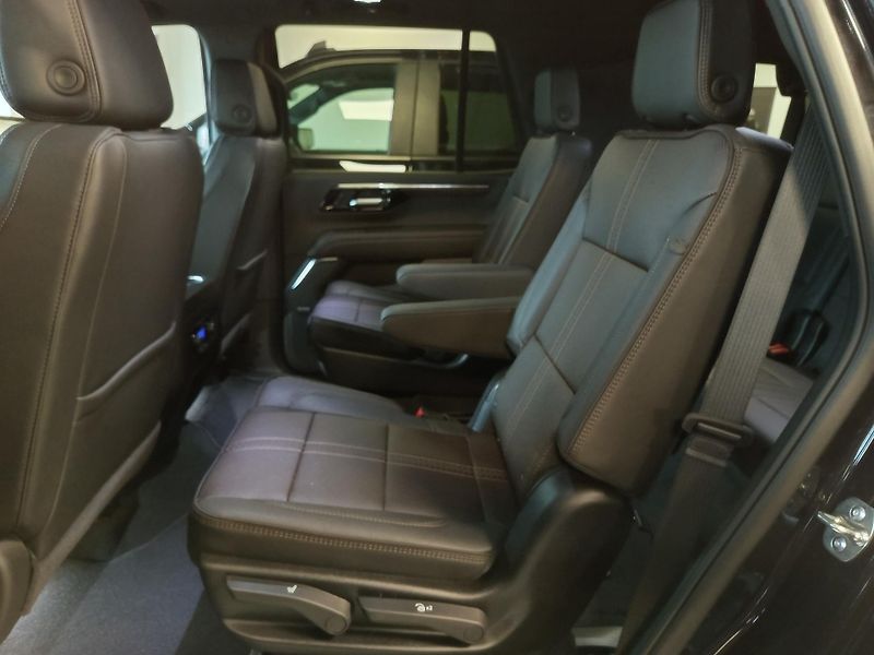 Chevrolet Tahoe (2026) High Country 2026,AWD,kola 24