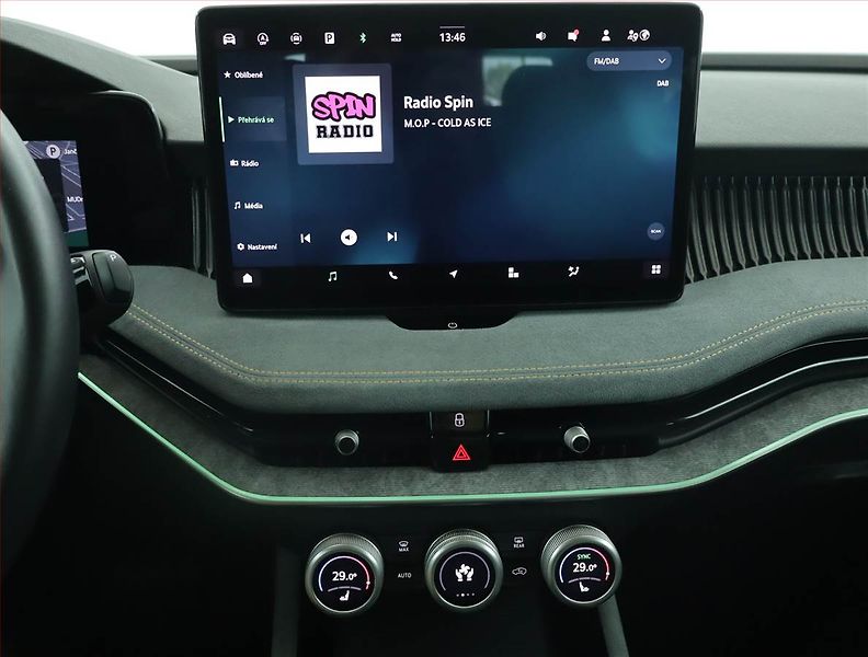 Škoda Superb (2024) Selection 1.5 TSI - fotka 12 z 17