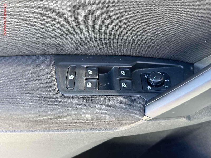 Volkswagen Tiguan (2019) 1.5 TSI, ČR, Marathon, STK6 - fotka 11 z 23