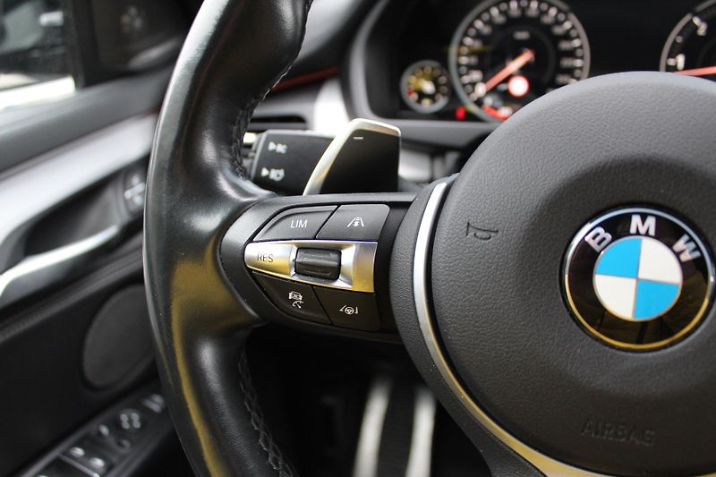 BMW X6 xDrive30d Mpaket  - fotka 13 z 27
