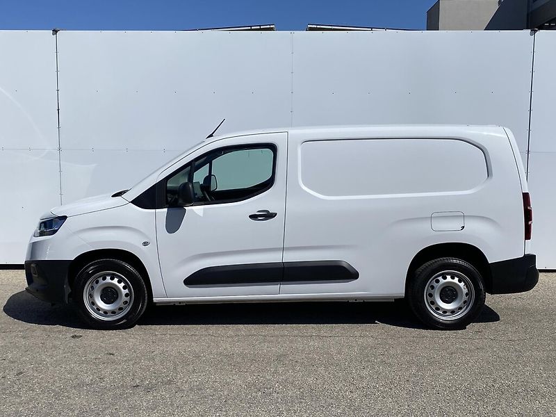 Toyota ProAce City 1,5 D 96 kW - fotka 4 z 26