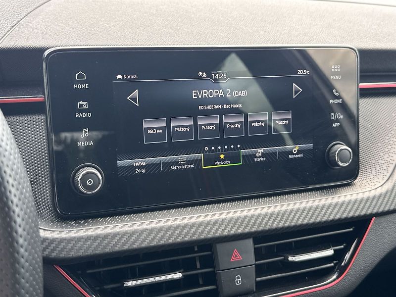 Škoda Kamiq (2025) 1.5 TSI DSG Monte Carlo - fotka 19 z 34