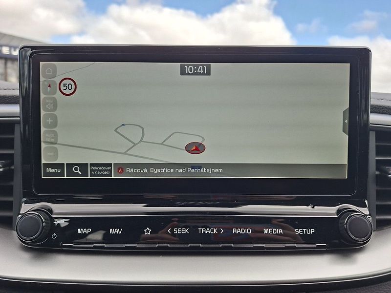 Kia Ceed SW 1.5 T-GDI 117kW 7DCT - fotka 20 z 25