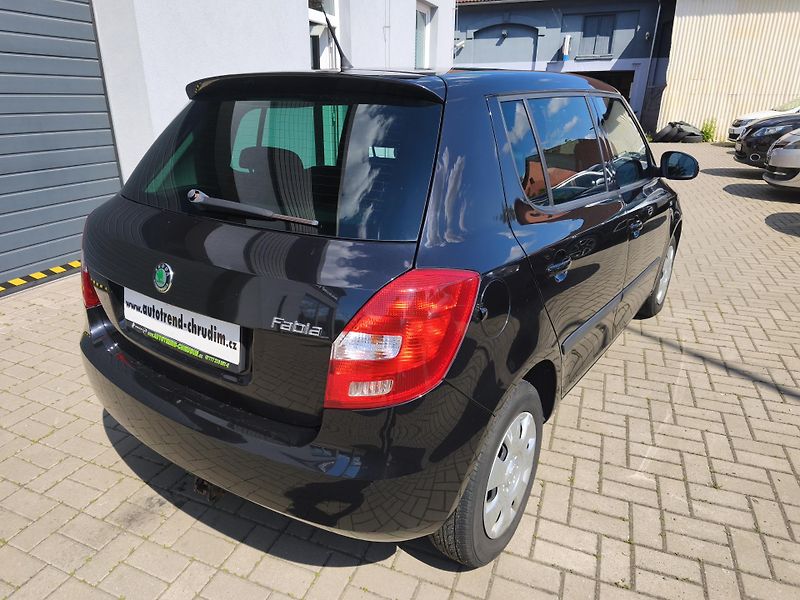 Škoda Fabia (2011) II. 1,2 TSi 63kW - fotka 8 z 26