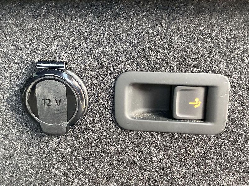 Škoda Kodiaq (2025) 1.5 TSI iV DSG SportLine - fotka 32 z 40