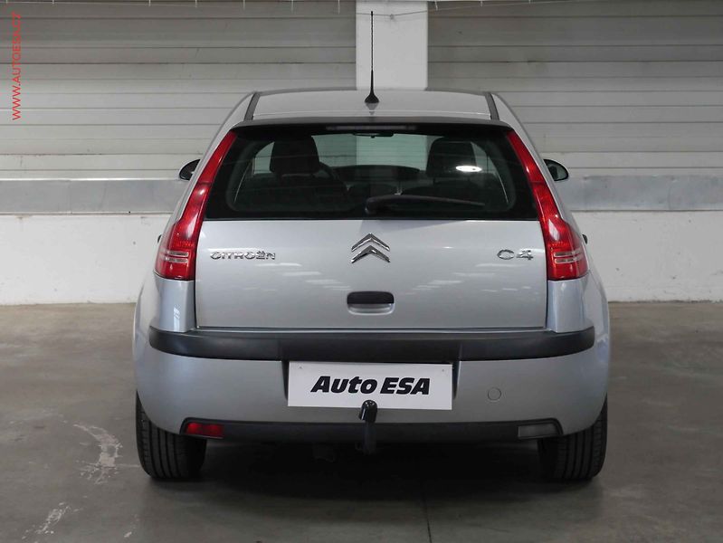 Citroën C4 (2008) 1.4i, servis.kniha, AC - fotka 5 z 17