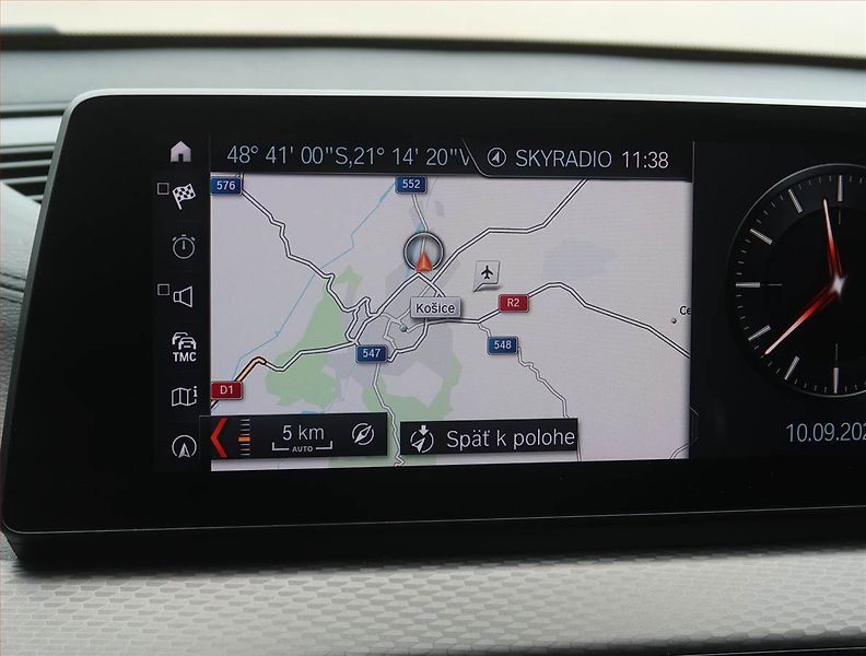 BMW X2 (2019) M Paket xDrive18d - fotka 21 z 22