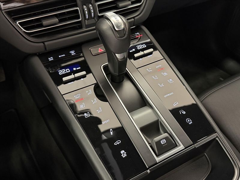 Porsche Macan S ZÁRUKA VZDUCH PANO BOSE - fotka 11 z 25