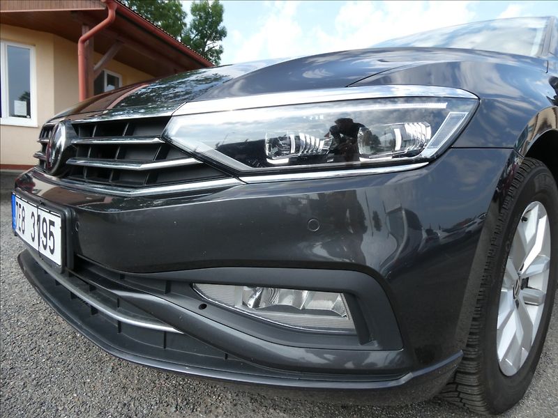 Volkswagen Passat 2,0 TDi DSG FULL LED BUSINESS - fotka 4 z 41