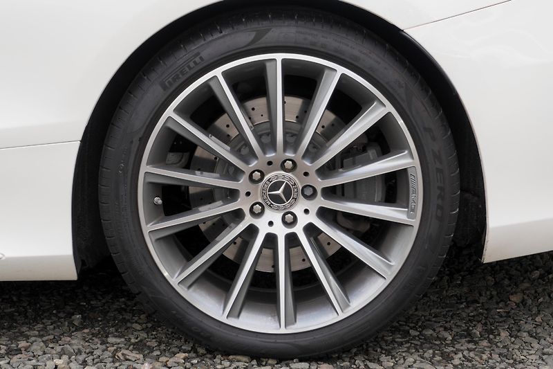 Mercedes-Benz Třídy S S560 Coupe 4Matic, ČR, Masáže - fotka 5 z 44