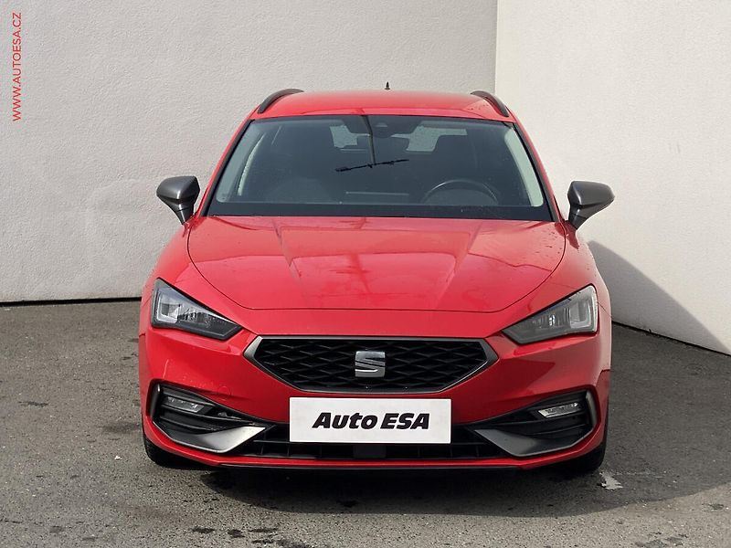 Seat Leon (2021) 2.0 TDi, FR, AT, LED - fotka 2 z 16