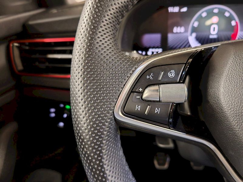 Škoda Kamiq (2025) 1.0 TSI 85 kW Monte Carlo - fotka 8 z 29