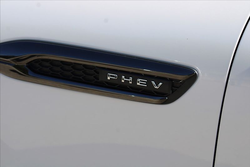 Mazda CX-60 2,5 PHEV  1MAJ,HOMURA,A/T,4X4 - fotka 49 z 51