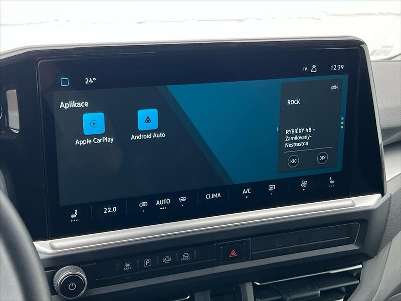 Volkswagen Caravelle 2,0 TDi 110kW LIFE 8míst  T7 - fotka 23 z 25