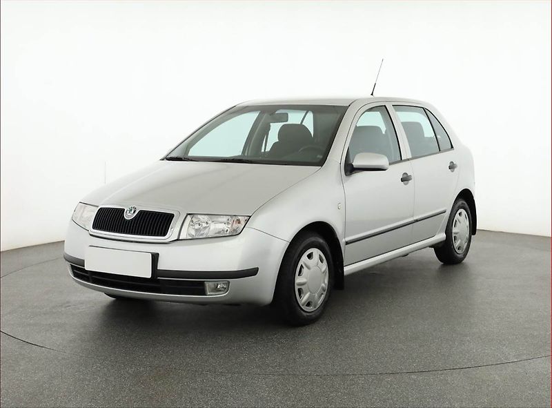Škoda Fabia (2004) 1.2 12V, nová STK, zamluveno - fotka 2 z 13