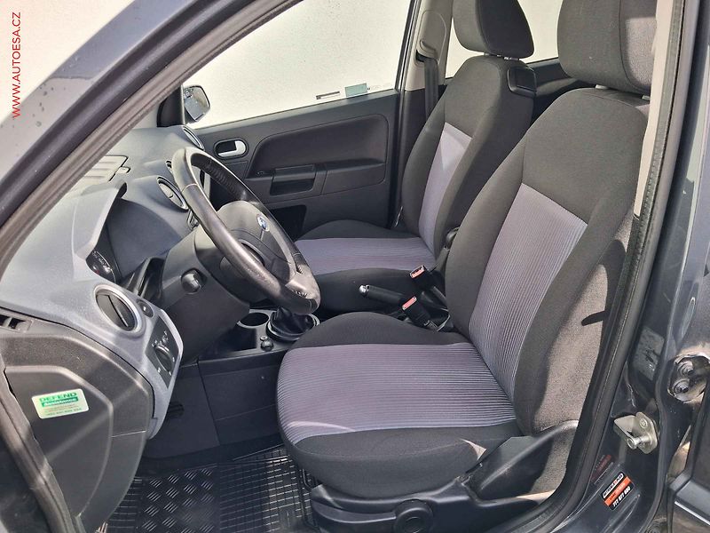 Ford Fusion (2009) 1.4i, 1.maj,ČR, Klima - fotka 9 z 15
