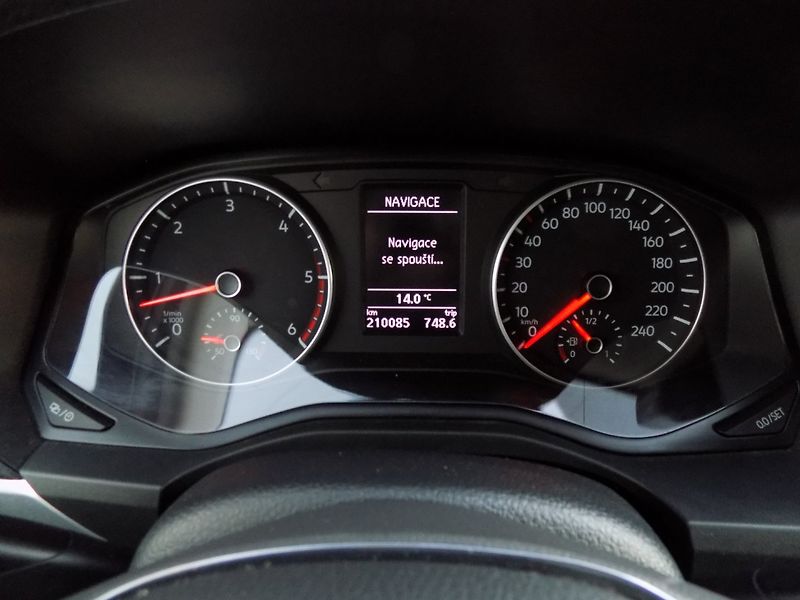 Volkswagen Amarok (2019) 3.0TDI/4-M/AT/Full-Led/NAVI/ - fotka 28 z 38