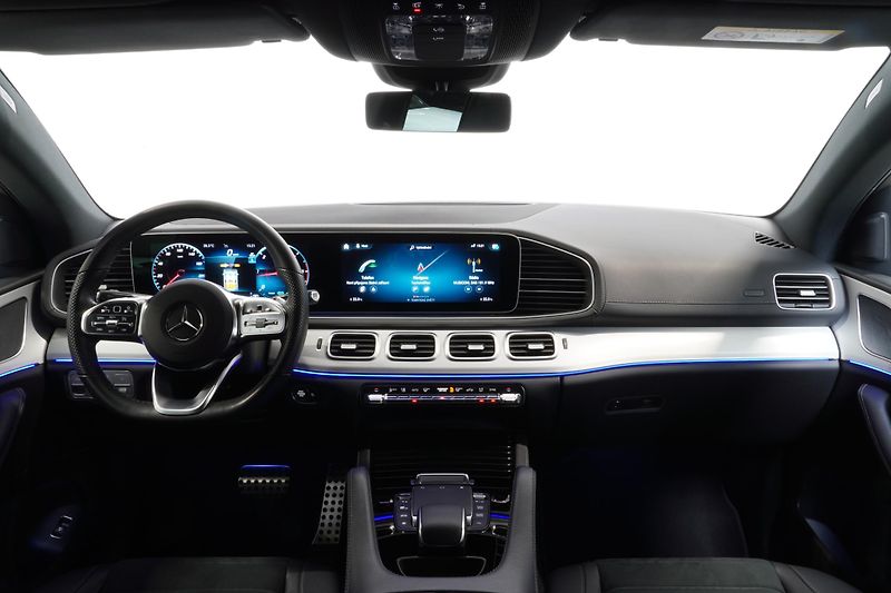 Mercedes-Benz GLE 300d,4matic,AMG,ČR,Tažné,360 - fotka 21 z 36