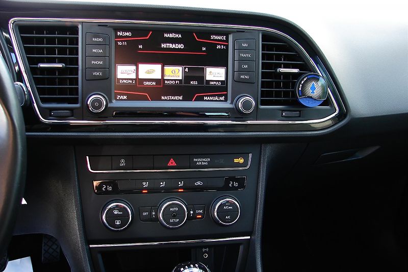 Seat Leon 1.6 TDi 110PS LED Navi-ZADÁN!  - fotka 24 z 42