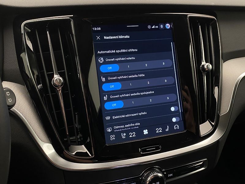 Volvo V60 (2026) T6 AWD Plug-in DARK PLUS - fotka 43 z 64