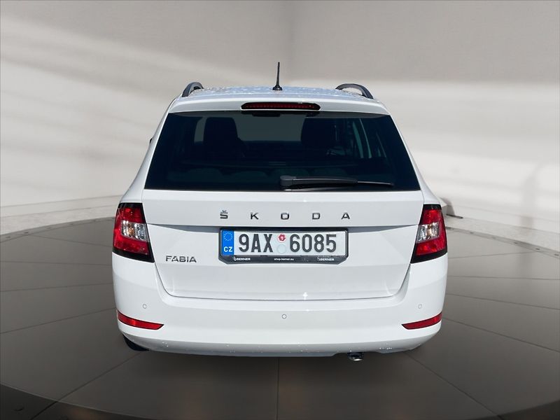 Škoda Fabia 1,0 TSI 70 Ambition - fotka 5 z 11