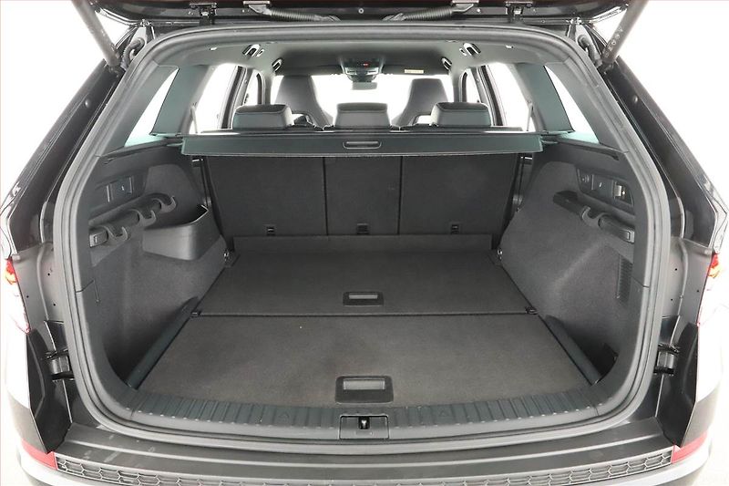 Škoda Kodiaq (2023) 2.0 TDI - fotka 19 z 21