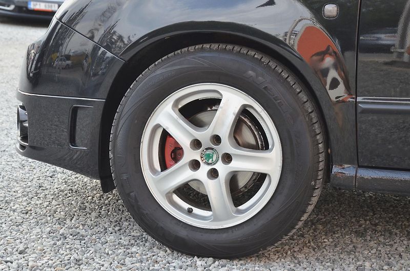 Škoda Fabia (2005) 1.9 TDi 74kW EDITION 100 - fotka 7 z 32