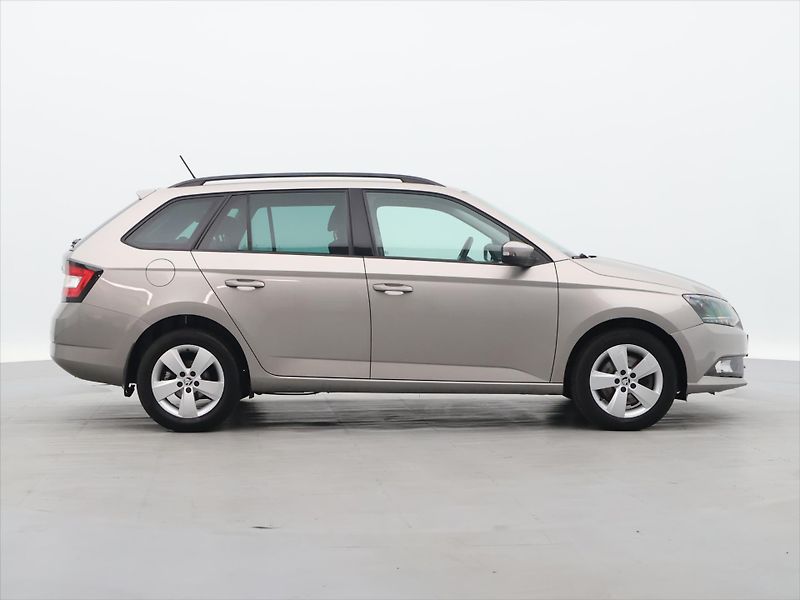 Škoda Fabia 1,2 TSI 81kW CZ Style - fotka 8 z 28