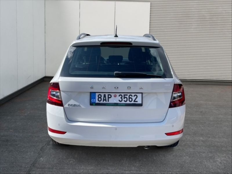 Škoda Fabia 1,0 TSI Style - fotka 5 z 11