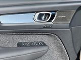 Volvo XC40 PLUS B3, ACC ,BLIS ,FULL LED - náhled 8