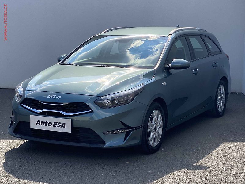 Kia Ceed (2022) 1.0 T-GDi SW, 1.maj,ČR, Spin - fotka 3 z 18