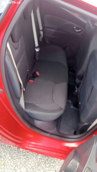 Renault Clio (2013) - fotka 22 z 34
